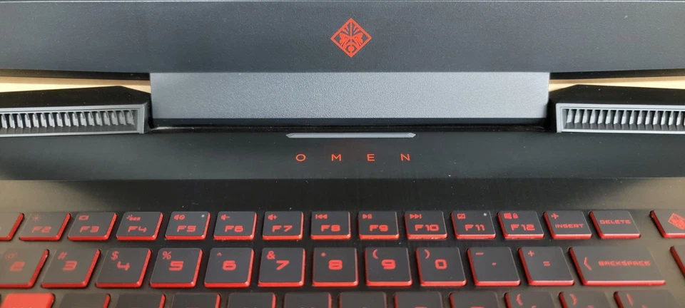 HP OMEN 17T-AN100 i7-8th Gen. | NO RAM, NO DRIVE | Gaming Laptop | SOLD AS IS - Image 3 of 4