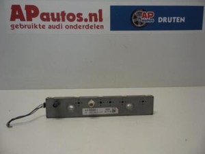 Antennenverstärker Audi Q7 4L 4L0035225J P8235486