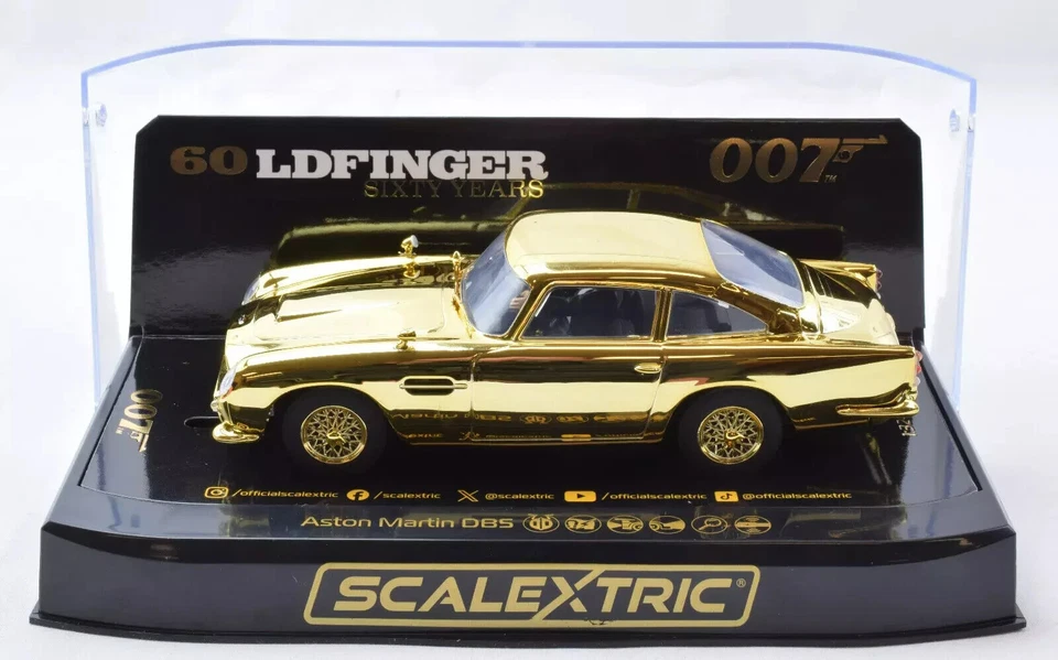 Scalextric James Bond Goldfinger Aston Martin DBS con luces 1/32 coche ranura C4550A