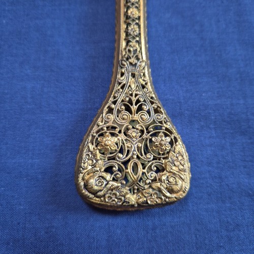 Vintage filligree embroidered mirror & brush set ornate Dressing Table Set 3 pcs - Foto 2 di 24
