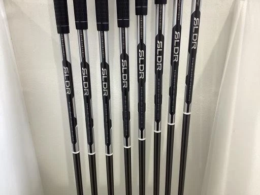 TaylorMade SLDR 2014 Iron Set 5-9+Pw+Aw+Sw Fujikura Speeder TM7-214 S 8pcs RH - Image 4 of 4