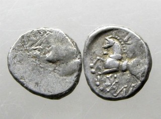 SILVER QUINARIUS CELTIC GAUL___1st Century BC____SEQUANI TRIBE___Abstract Horse