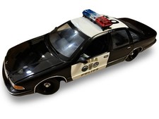 UT Models 1:18 Chevrolet Caprice Brea Police Car Diecast