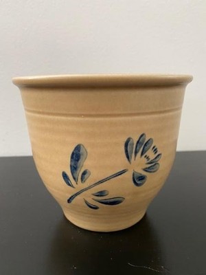 Vintage 1984 FDTA Pfaltzgraff USA Plant Pot Beige Tan Planter with Blue Flower