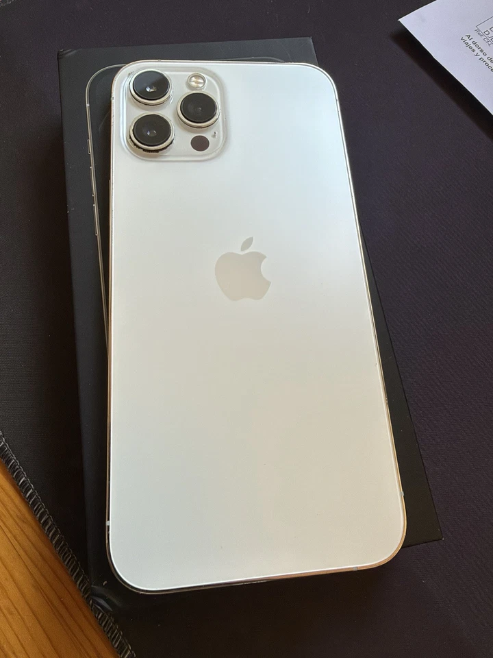 Apple iPhone 12 Pro Max · 256GB, foto 2 de 3