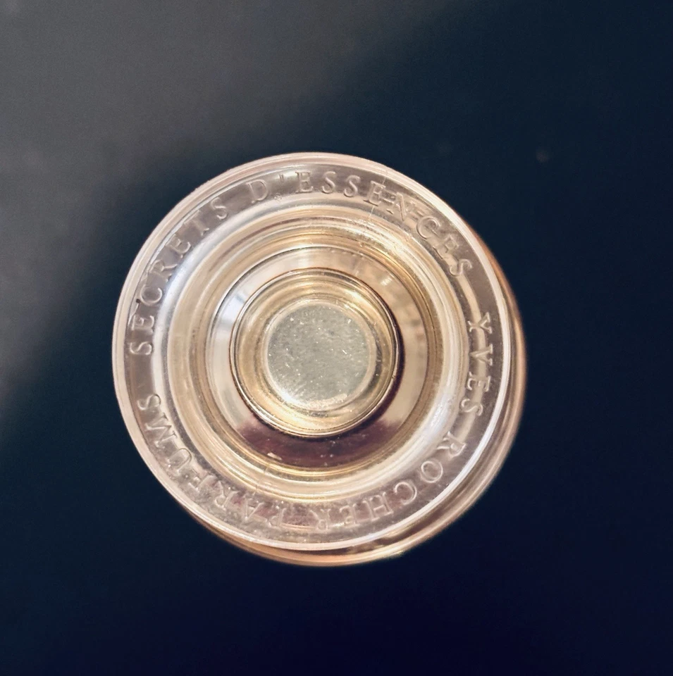 Spray EDP Yves Rocher Secrets D'Essences Voile D'Ambre, 50 ml/1,7 fl oz Foto 2 de 4