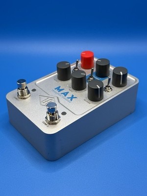 Universal Audio UAFX MAX Preamp & Dual Compressor Pedal w/ Box   Excellent