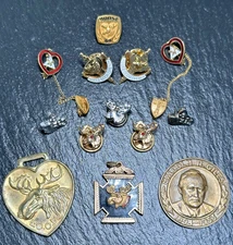 LOT OF 13 LOOM LOYAL ORDER OF MOOSE ITEMS: PINS, FOB, PENDANT, COIN H848