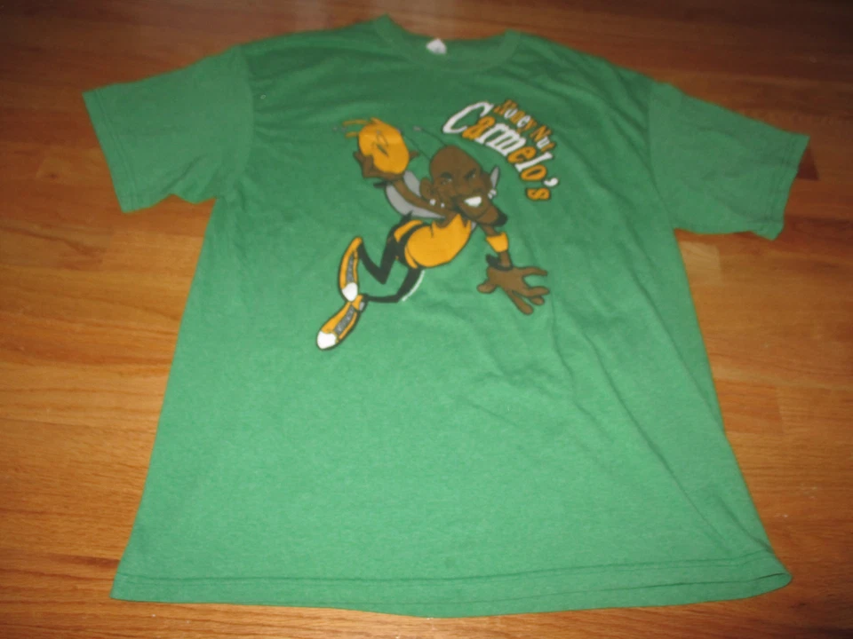 CARMELO ANTHONY "Honey Nut Carmelo's" (XL) T-Shirt NEW YORK KNICKS Foto 2 de 2