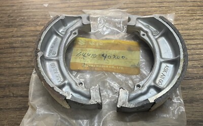 Suzuki RM400,SP370,SP500,TS250,RM250,TS400,TM250,Brake Shoes 64400