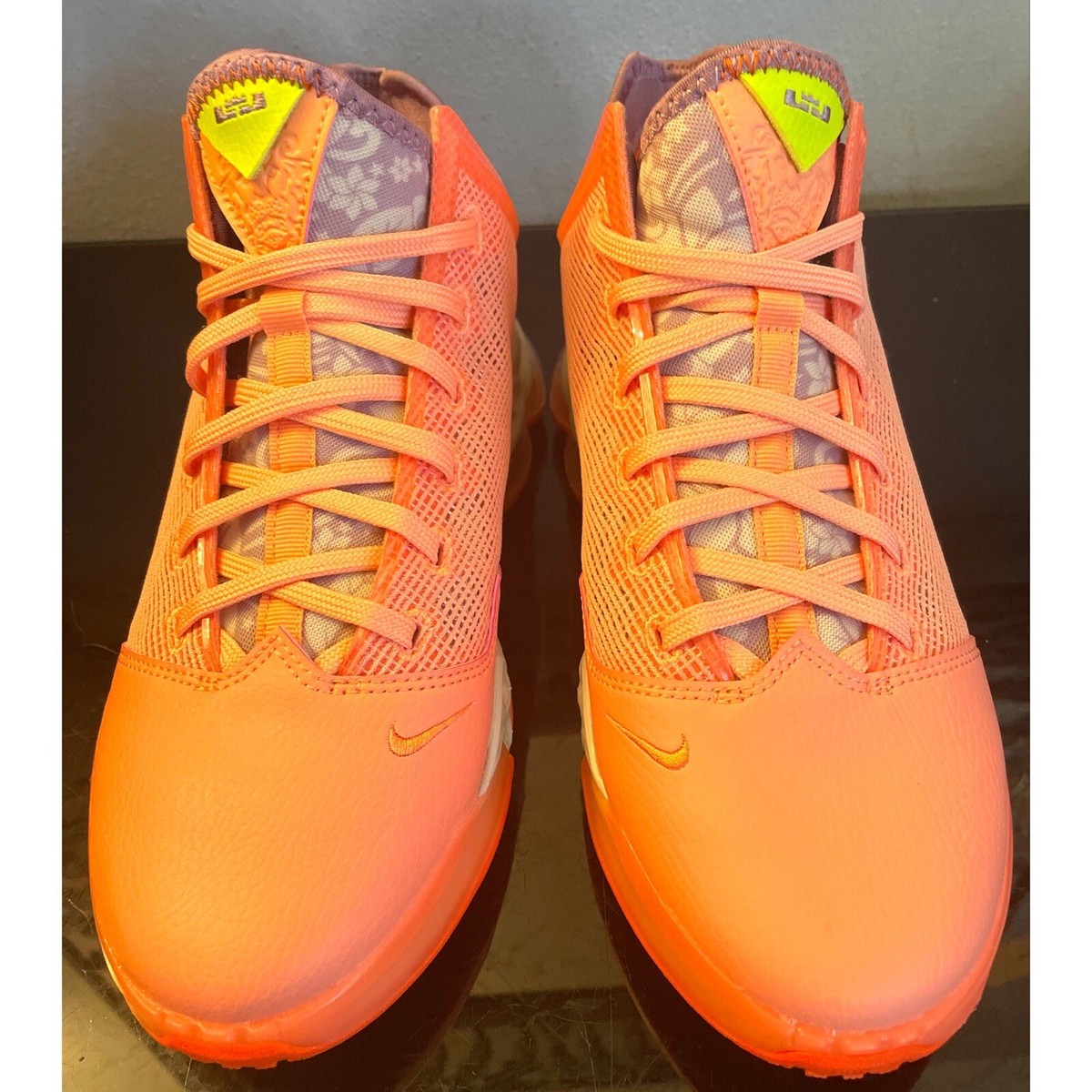 Nike Lebron 19 Low Hawaii LeBron James Basketball Sneakers Size‎ 8 Nike Lebron 19 Low Hawaii LeBron James | Mercari main image 2