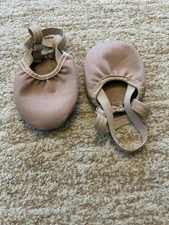 Girls Lyrical Shoes by Angelo Luzio 620A Size 3 Preowned Great Condition, Tan