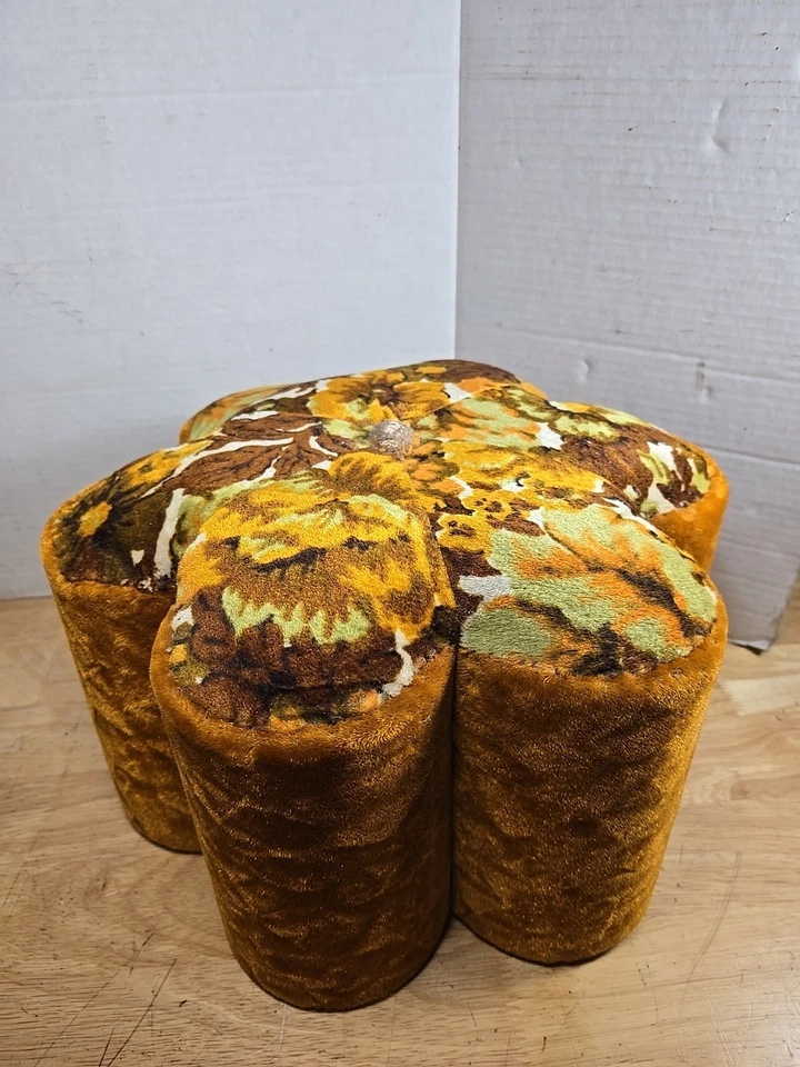 Taburete Flower Power 1969 reposapiés retro boho Foto 2 de 4