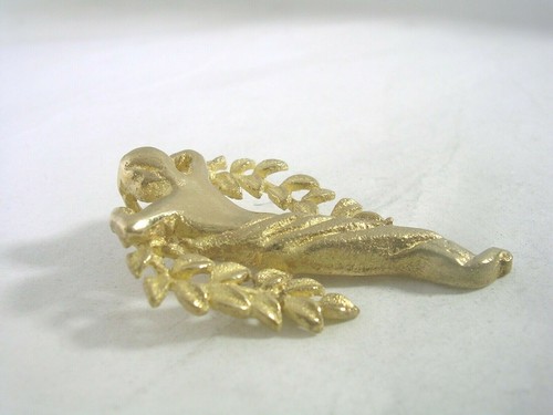 LADY PENDANT IN GOLD TONED BRASS WITH AN ALL HIGH POLISH BRUSHED FINISH - Picture 3 of 4
