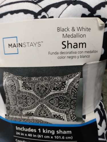 Mainstays Black And White Medallion King Pillow Sham - Picture 3 of 5
