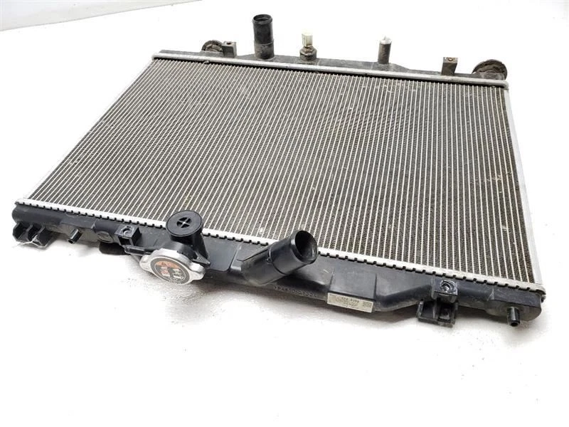 2016-2020 Mazda CX-3 Radiator OEM PEHN15200 - Image 3 of 4