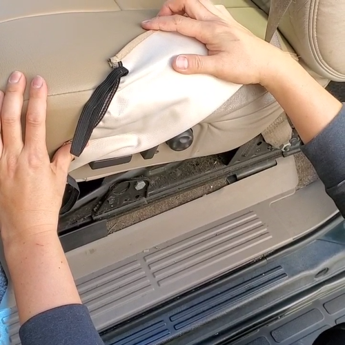 for CHEVY SILVERADO 2000-2002 S.LEATHER 2 FRONT SEAT & 2 ARMREST COVERS BEIGE - Video 1 of 1