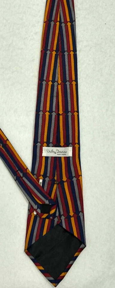 Corbata vintage Vicky Davis flechas a rayas 100 % seda para hombre multicolor hecha en EE. UU. Foto 3 de 4
