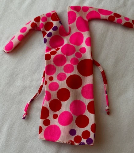 New ListingVintage Mattel Barbie K-Mart Exclusive Bargain Fashion 1026 Dramatic Dress