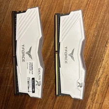 TeamGroup T-Force Delta RGB DDR4 16GB (2×8GB) 3000MHz CL16 White Gaming Memory K
