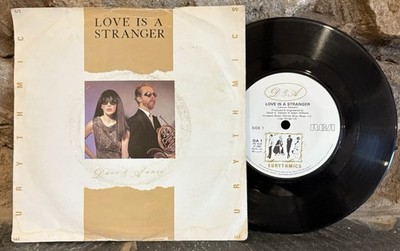 Eurythmics - Love is a Stranger / Monkey, Monkey - 7'' Single 1982 RCA DA 1