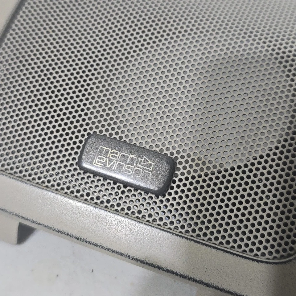 Lexus GX470 2003-2009 escotilla trasera derecha altavoz parrilla cubierta marca Levinson marfil OEM Foto 3 de 4