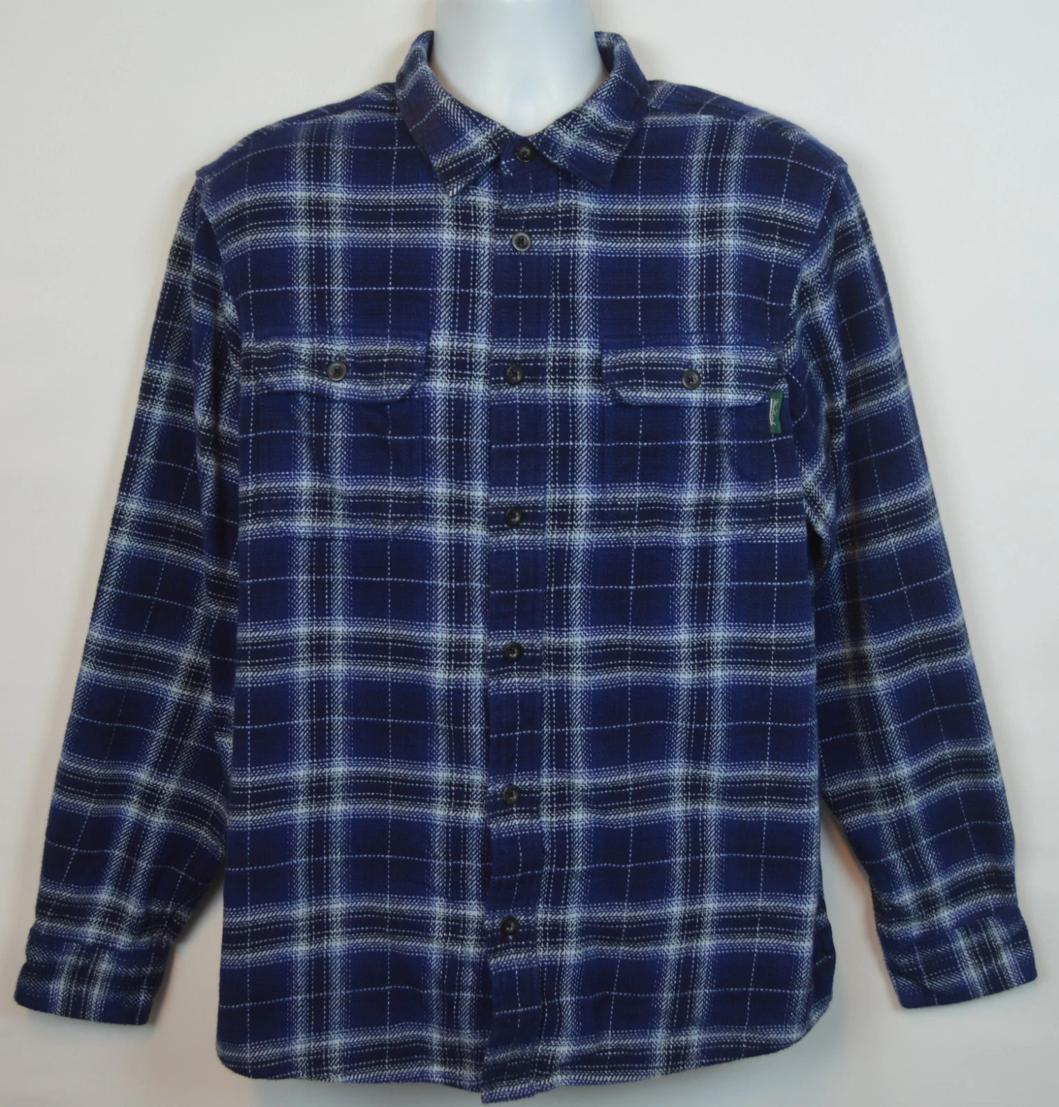 Woolrich Brawny Heavyweight Flannel Shirt Mens L Blue Plaid Shacket Outdoor
Opens in a new window or