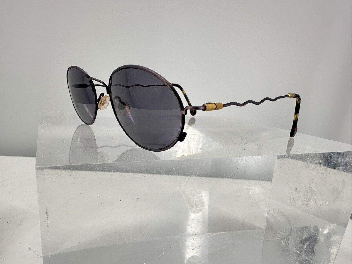 Ellen Tracy T200-11 Vintage Oval Sunglasses 52-19-140 Made  display picture 1