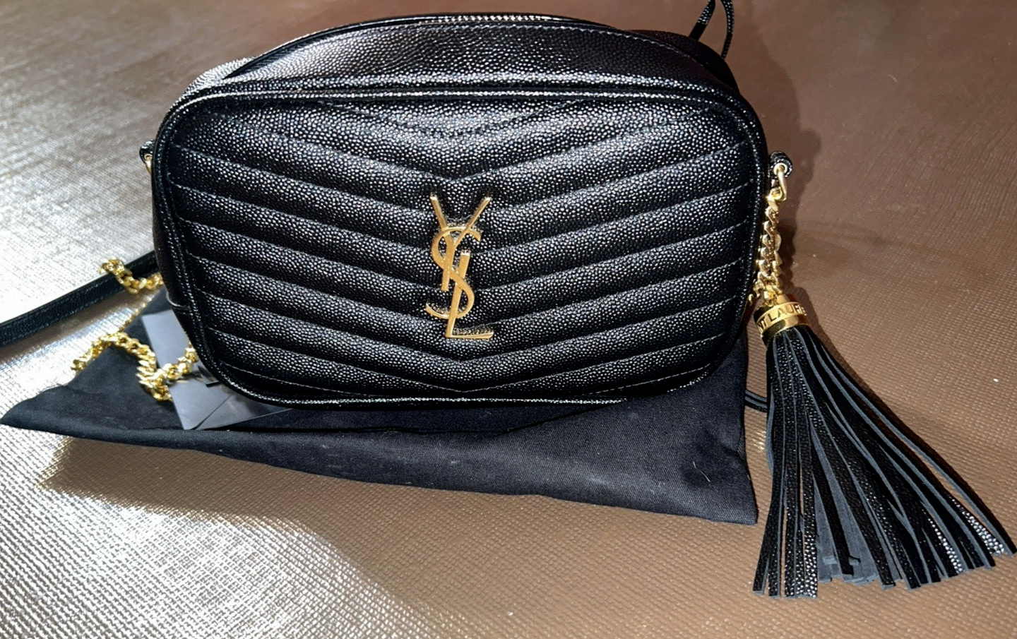 Borsa Saint Laurent donna Grain De Poudre Matelasse Mini Lou per fotocamera nera nuova senza etichette