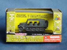 WW2 1:144 Scale Wargame Diorama German SdKfz 7 Half Track Vehicle Model NMT 426