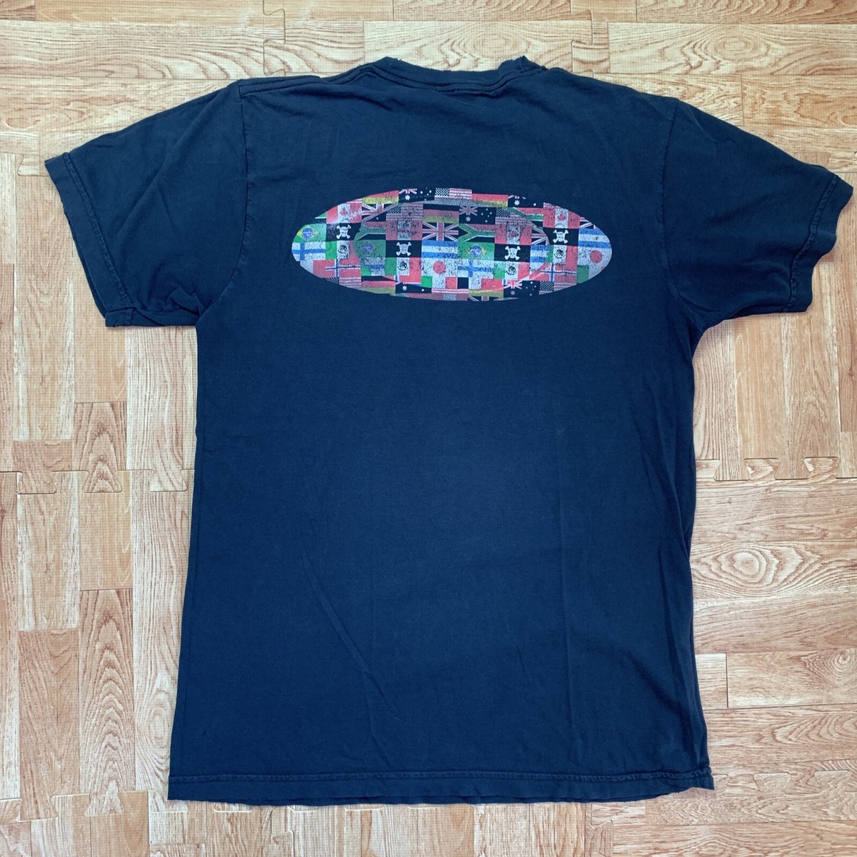 Oakley 旧ロゴ Tシャツ Mサイズ 旧ロゴ！OAKLEY オークリー Tシャツ L - メルカリ