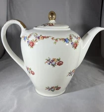 VTG GKC BAVARIA TEA COFFEE POT CREAM WITH FLORAL PATTERN, GOLD TRIM COTTAGECORE