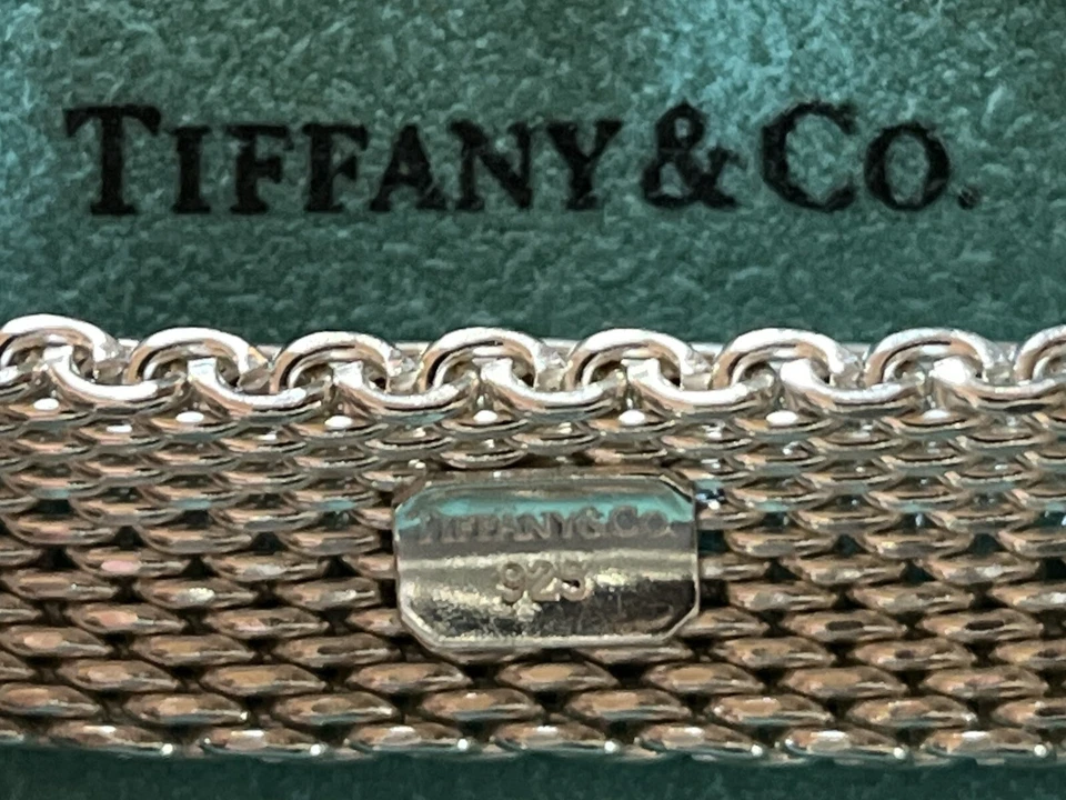 Tiffany & Co Bracelet and Earrings  - Image 4 of 4