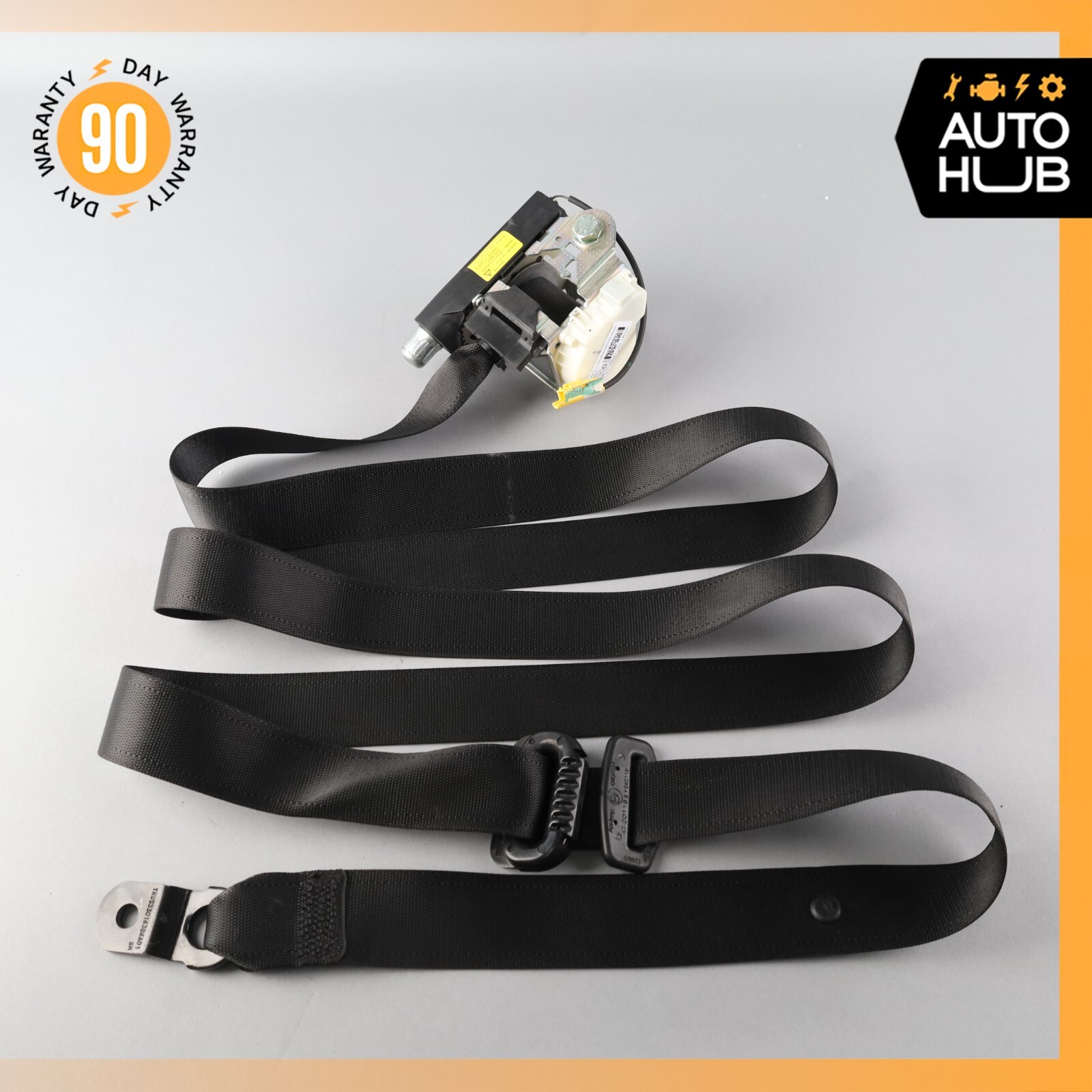 09-13 Maserati Quattroporte M139 Front Right Side Seat Belt Black OEM 68k