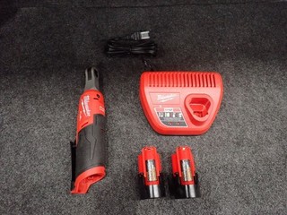 MILWAUKEE 2566 20 M12 FUEL 1/4" High Speed Ratchet Kit No Box