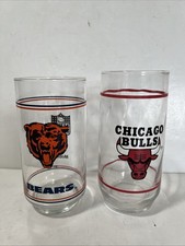 Vintage 80s 90s Chicago Bears/Bulls Drinking Glass Cups Retro Jordan/Payton Era