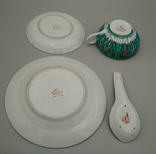 Vintage Chinese Green Trio Cup Saucer Plate Spoon Set Butterfly - Picture 19 of 22