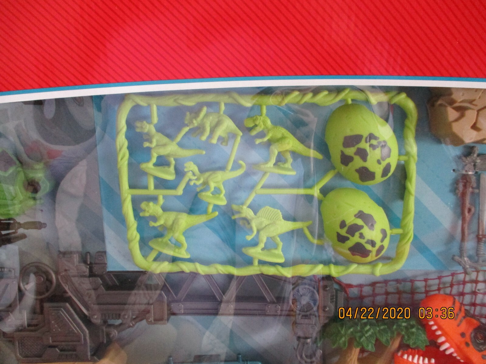 kid connection dinosaur gate playset