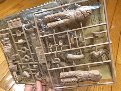 SF3D S.F.3.D ORIGINAL FIGURE SET 2 1/20 NITTO MODEL KIT Maschinen Krieger - Picture 5 of 18