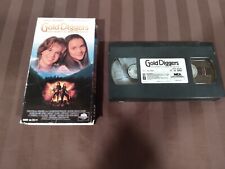  Gold Diggers: Secret of Bear Mountain [VHS] : Anna Chlumsky,  Christina Ricci: Movies & TV