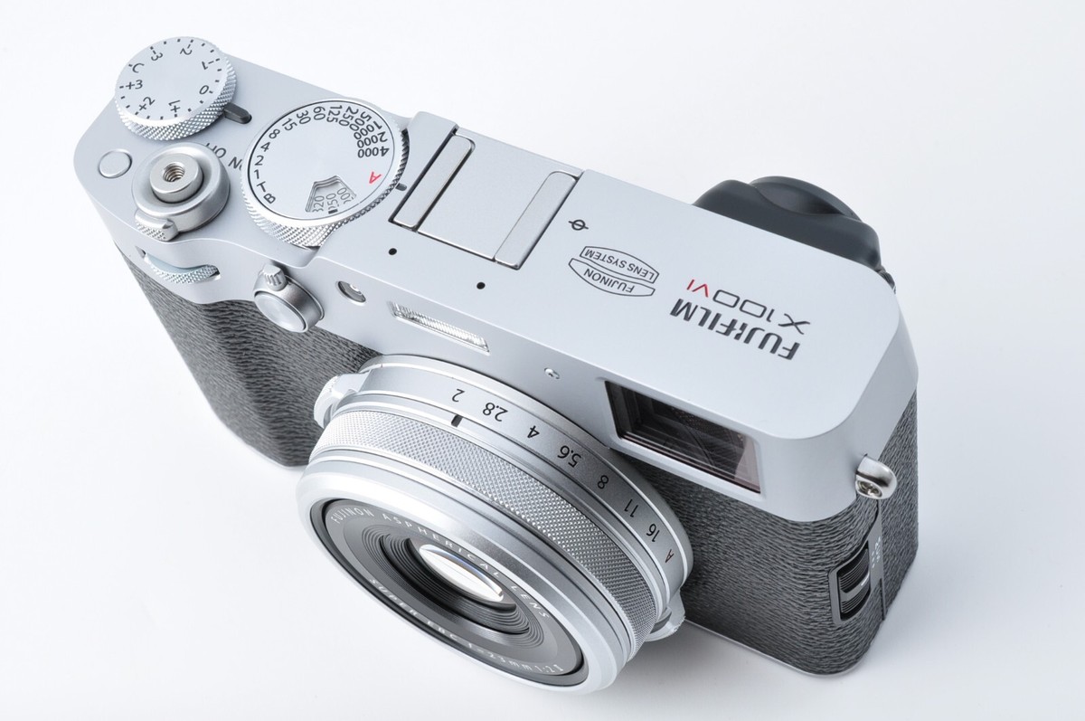 Fujifilm X100VI Digital Camera Works perfectly[Almost Unused