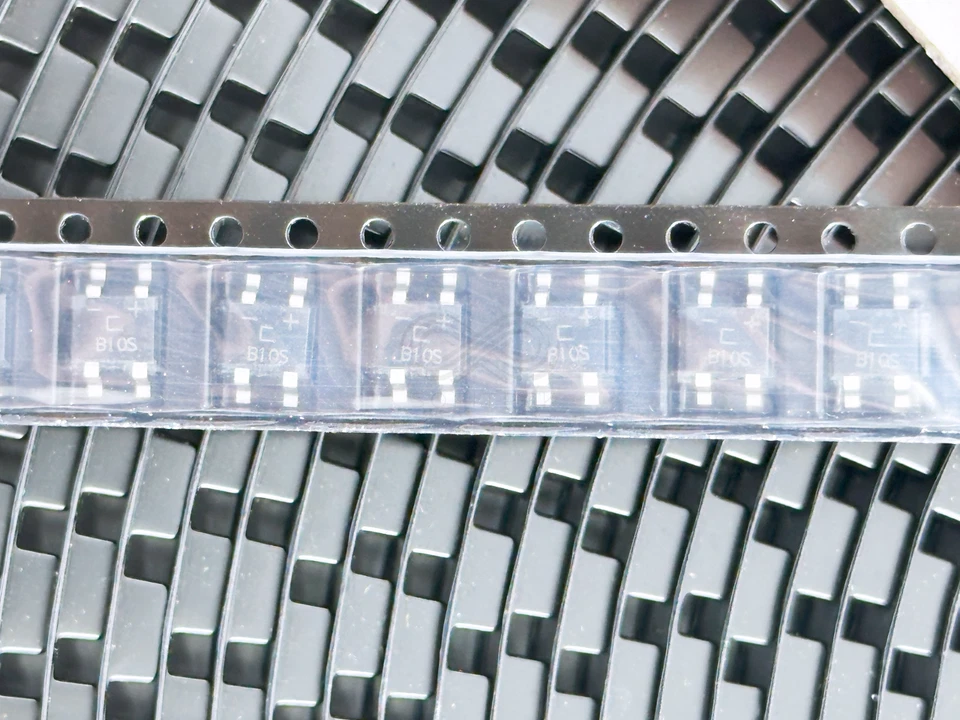 50 PIEZAS B10S-G Comchip SMD Puente Rectificador 1kV 0.8A MBS-4 Monofásico 30A Sobretensión Foto 2 de 4