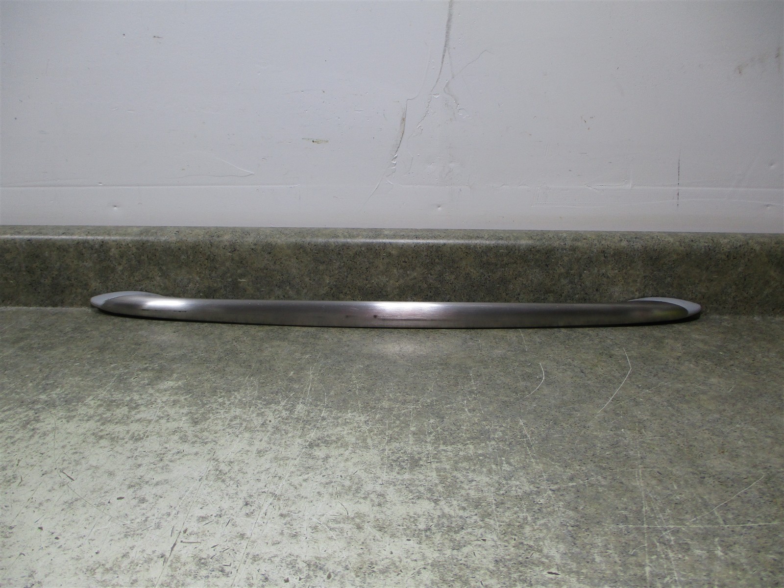 Maytag Range Handle Deep Scratches Part # 7701P26-60