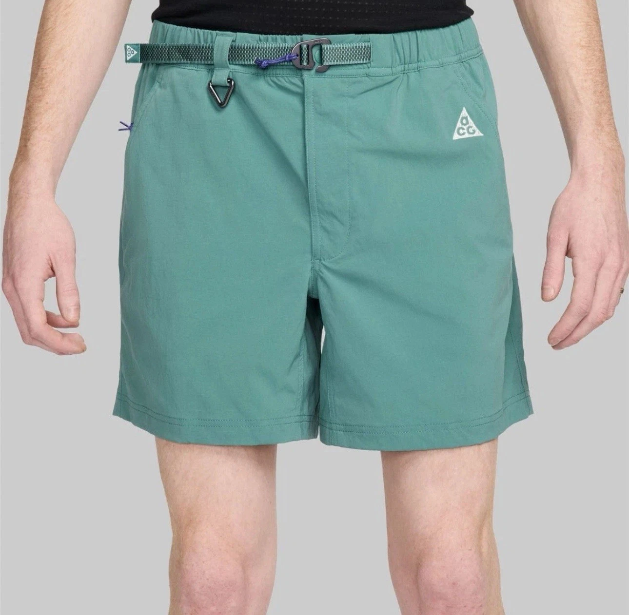 Size Medium - Nike ACG Hiking Shorts Green FN2430-338