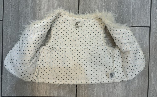True Craft Girls Super Soft Ivory Faux Fur Fuzzy Vest, Size 4t, Cute!! - Picture 4 of 13