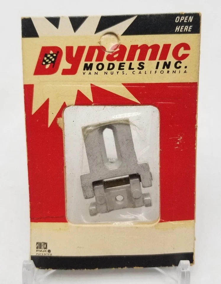 Coche Ranura Dynamic Models BISAGRAS DELANTERAS #543 Montado y 1 Tornillo (Falta 1) Foto 4 de 4