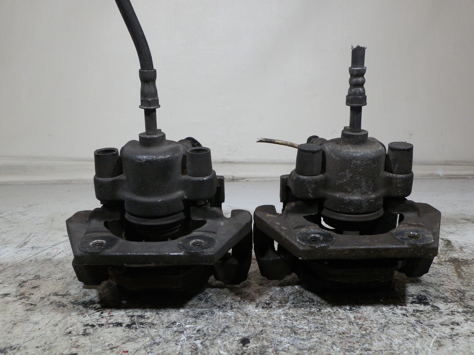 19982003 BMW E39 M5 Front and Rear Calipers eBay