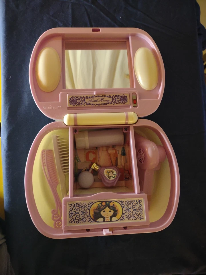 Vintage "Blue Box" Girl's Toy Vanity Set w/Light & Mirror (Includes 12 Pieces) - Image 4 of 4