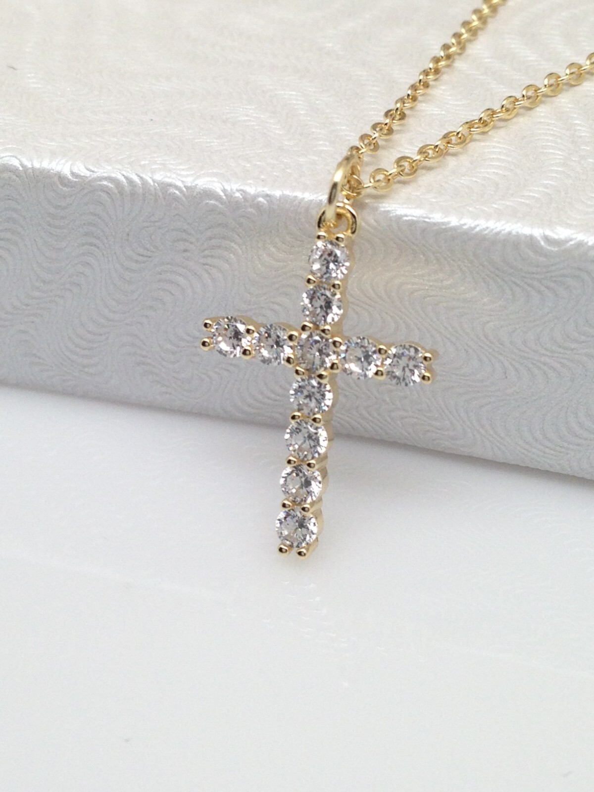 "925 Sterling Silver Cross Pendant CZ Gold Necklace Women 16.5mm/0.65\" 18\" Small"