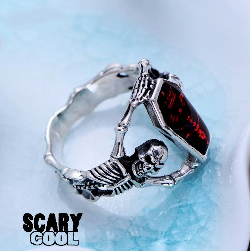Nuevo Anillo Esqueleto Ataúd Vampiro Calavera Gótico Plata Motociclista Para Hombres Foto 3 de 4
